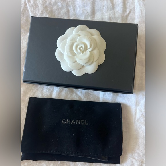 Chanel Card Holder - Picture 5 of 9